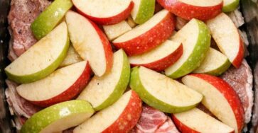 Slow Cooker Apple Pork Chops